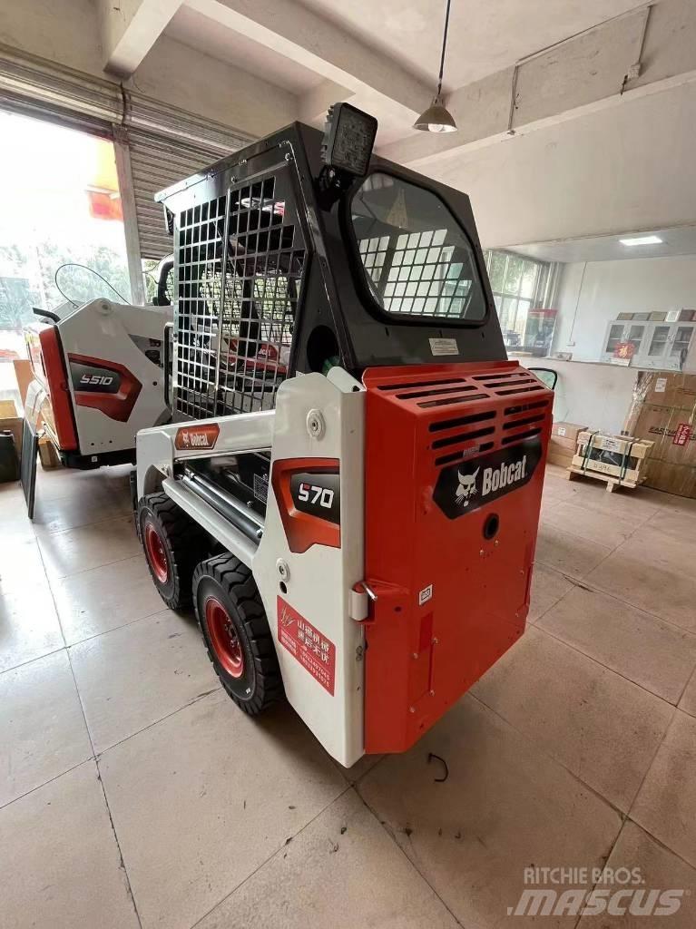 Bobcat S 70 Мини товарачи
