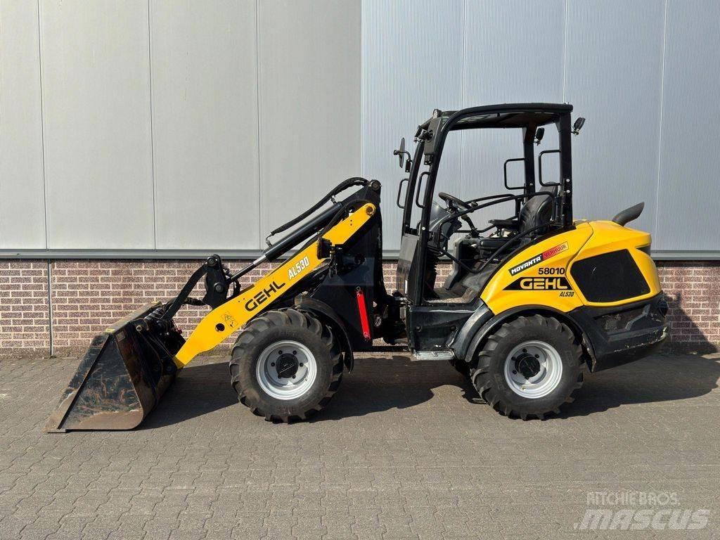 Gehl AL530 Колесни товарачи