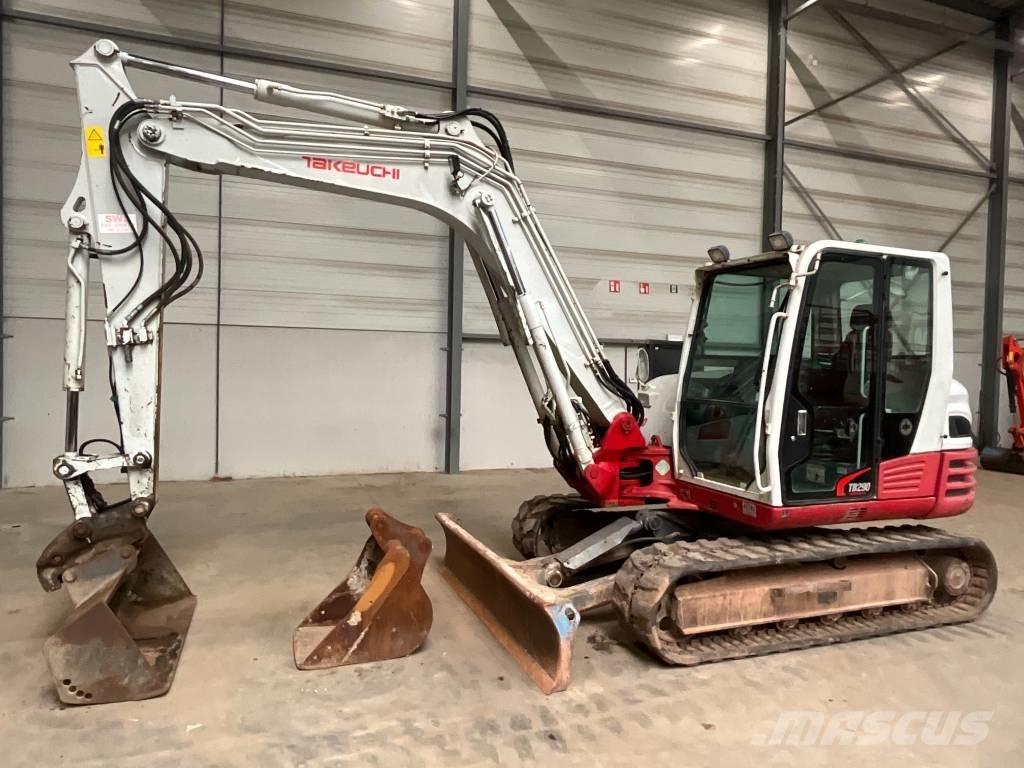 Takeuchi TB 290 Средни екскаватори 7т - 12т