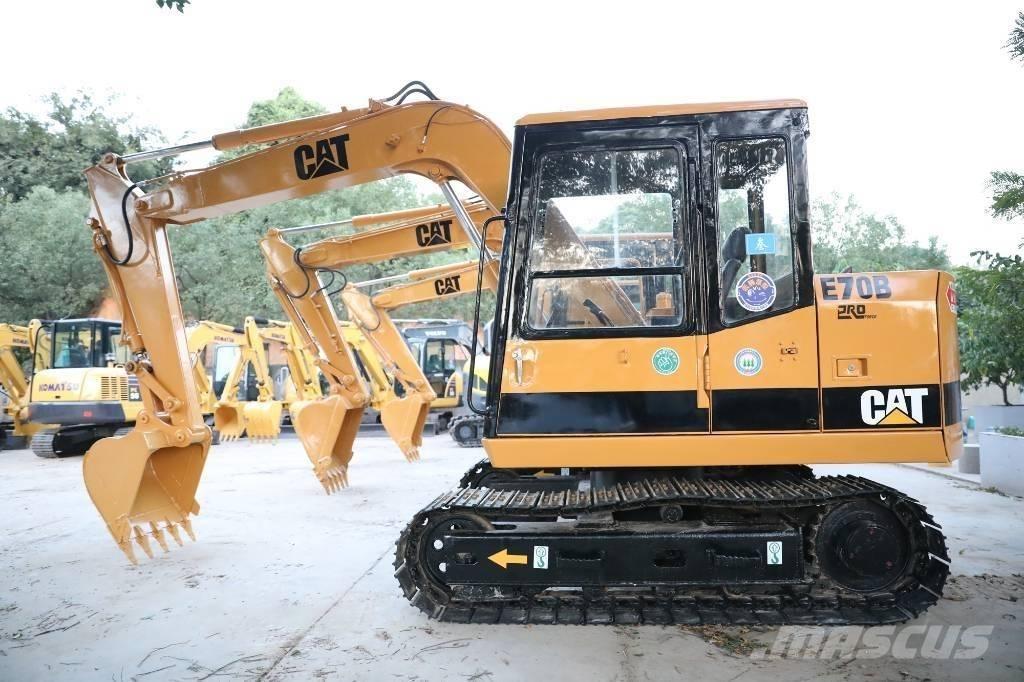 CAT E 70 B Мини екскаватори < 7 т