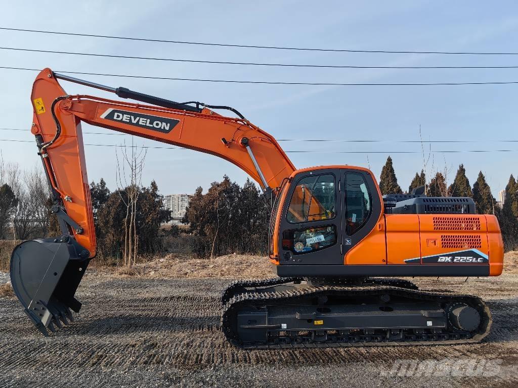 Doosan DX225 Верижен екскаватор