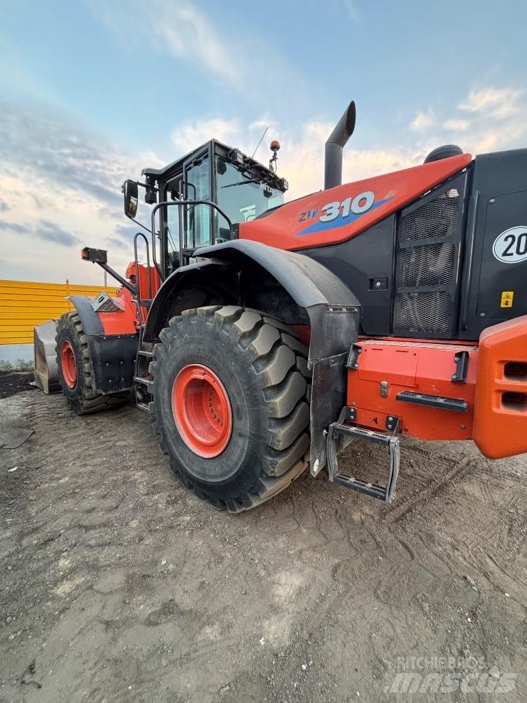 Hitachi ZW 310-6 Колесни товарачи