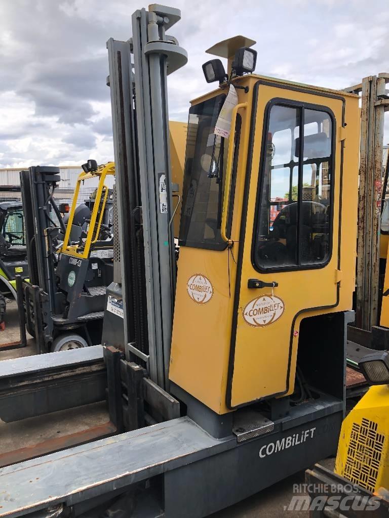 Combilift C 3000 Страничен товарач