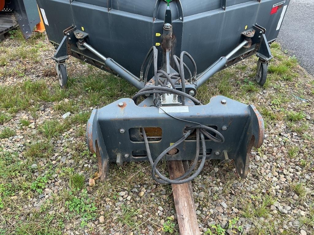 Kovaco Nivelaura 320 Снегочистачки