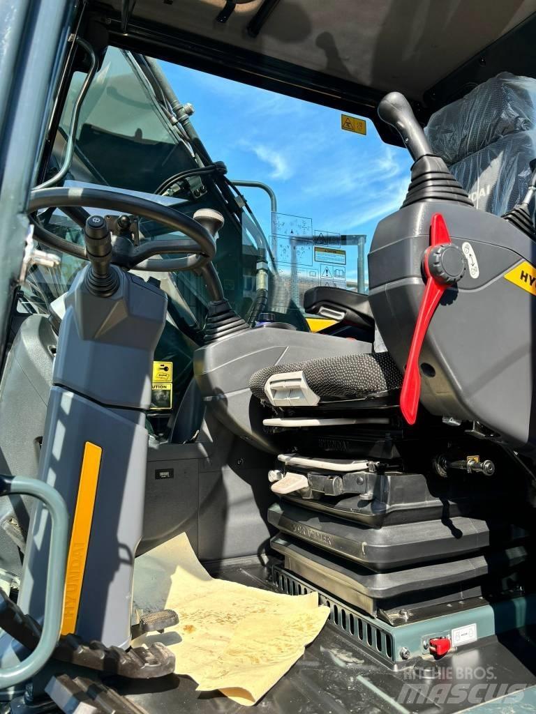Hyundai HW160A Колесни екскаватори