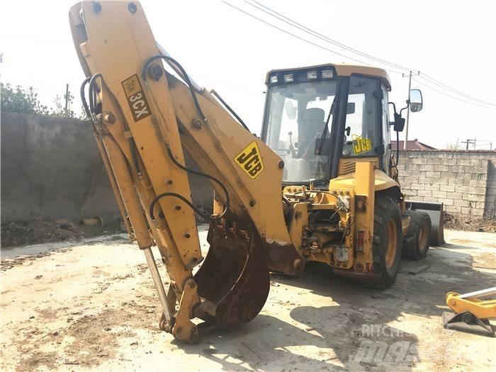 JCB 3 CX Товарач със заден ексватор