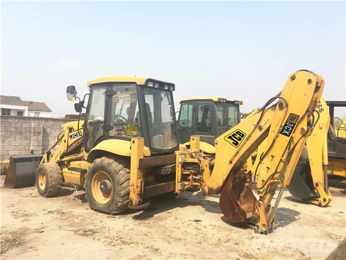 JCB 3 CX Товарач със заден ексватор