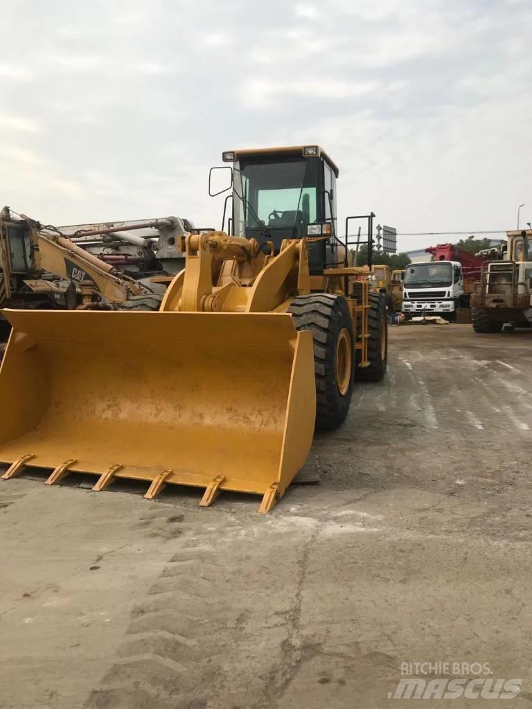 CAT 966H Колесни товарачи