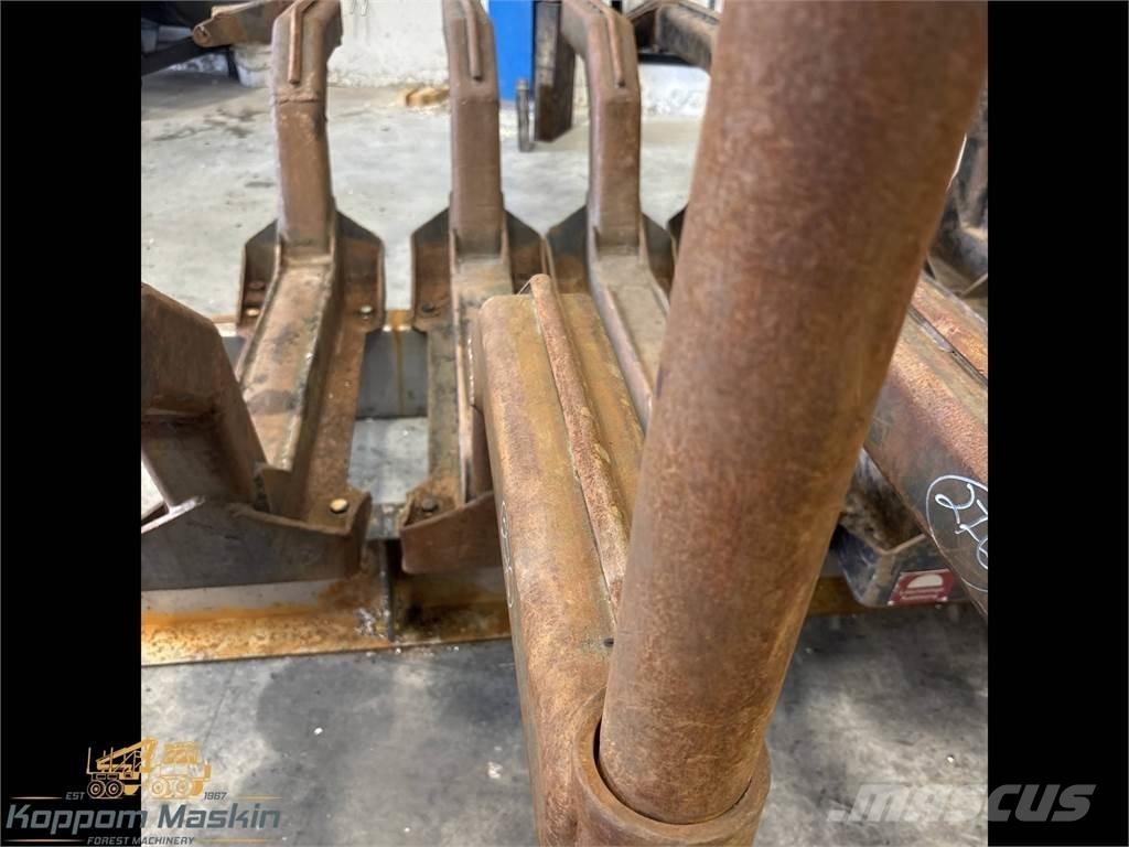 Gremo 704 Други компоненти