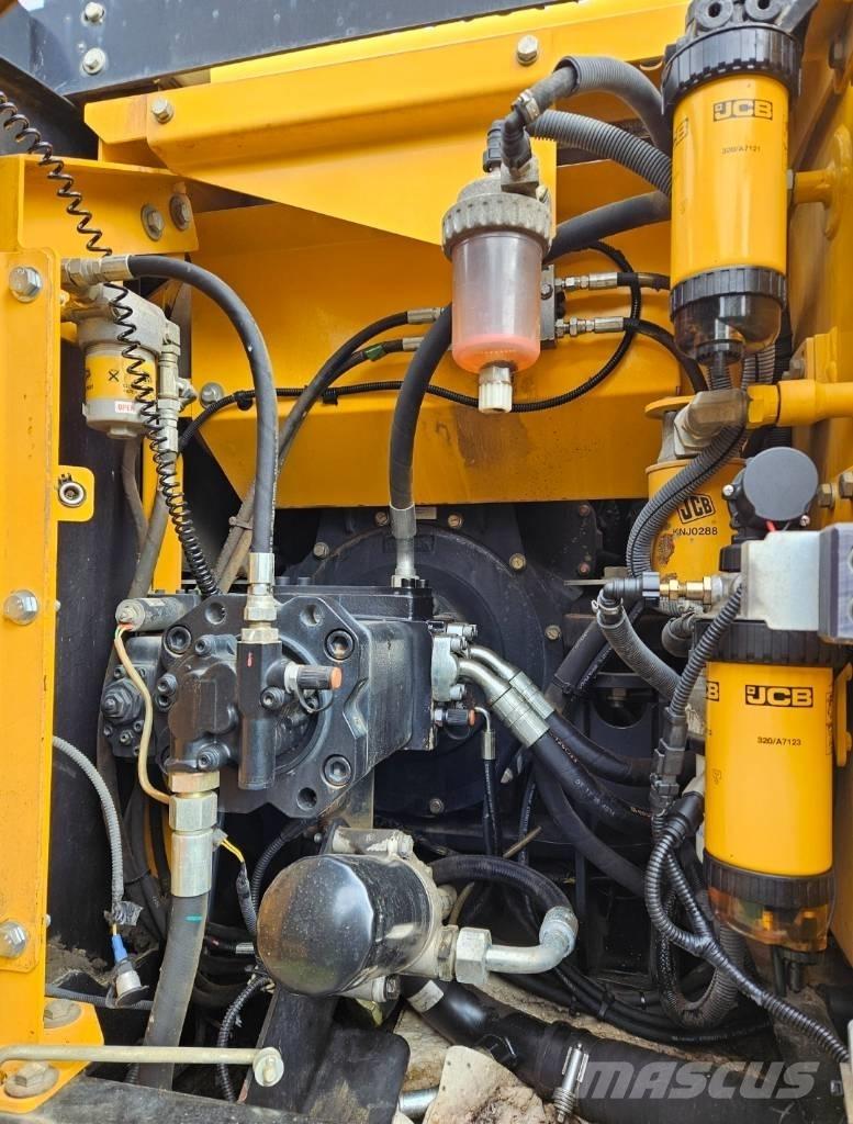JCB JS 131 LC Верижен екскаватор