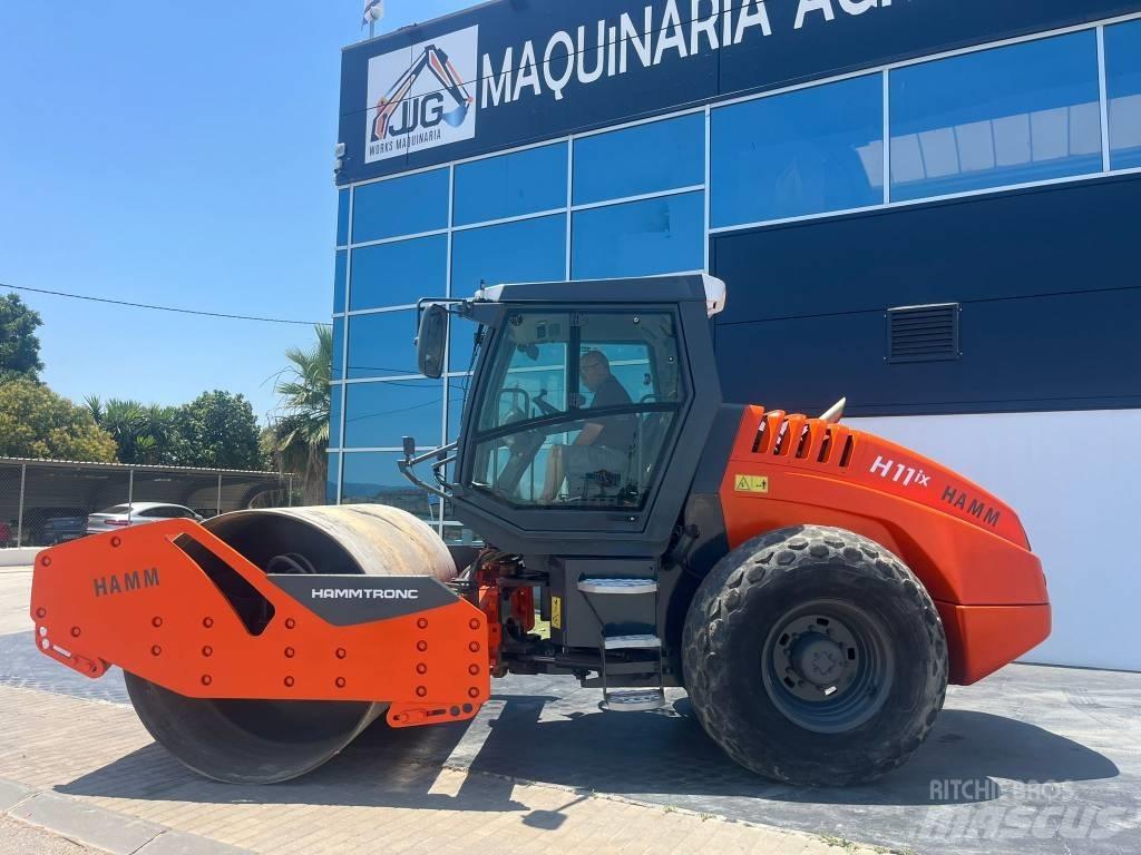 Hamm H11 i x Еднобарабанни ролки
