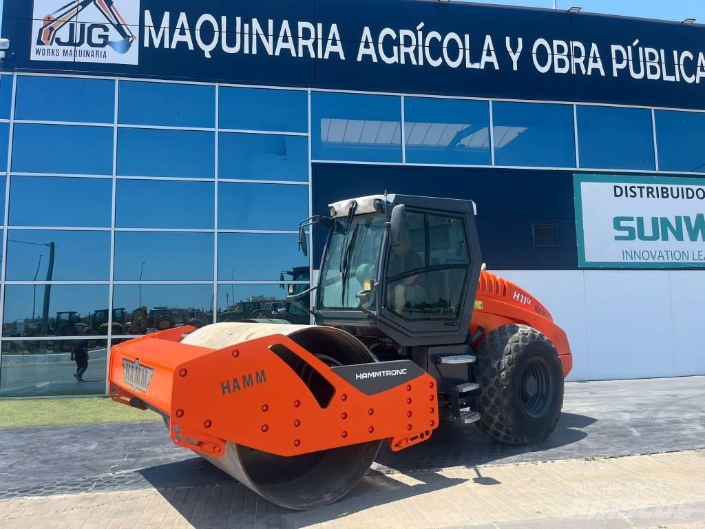 Hamm H11 i x Еднобарабанни ролки
