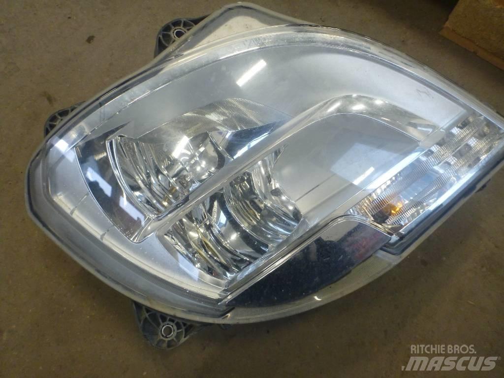  Strålkastare DAF XF Електроники