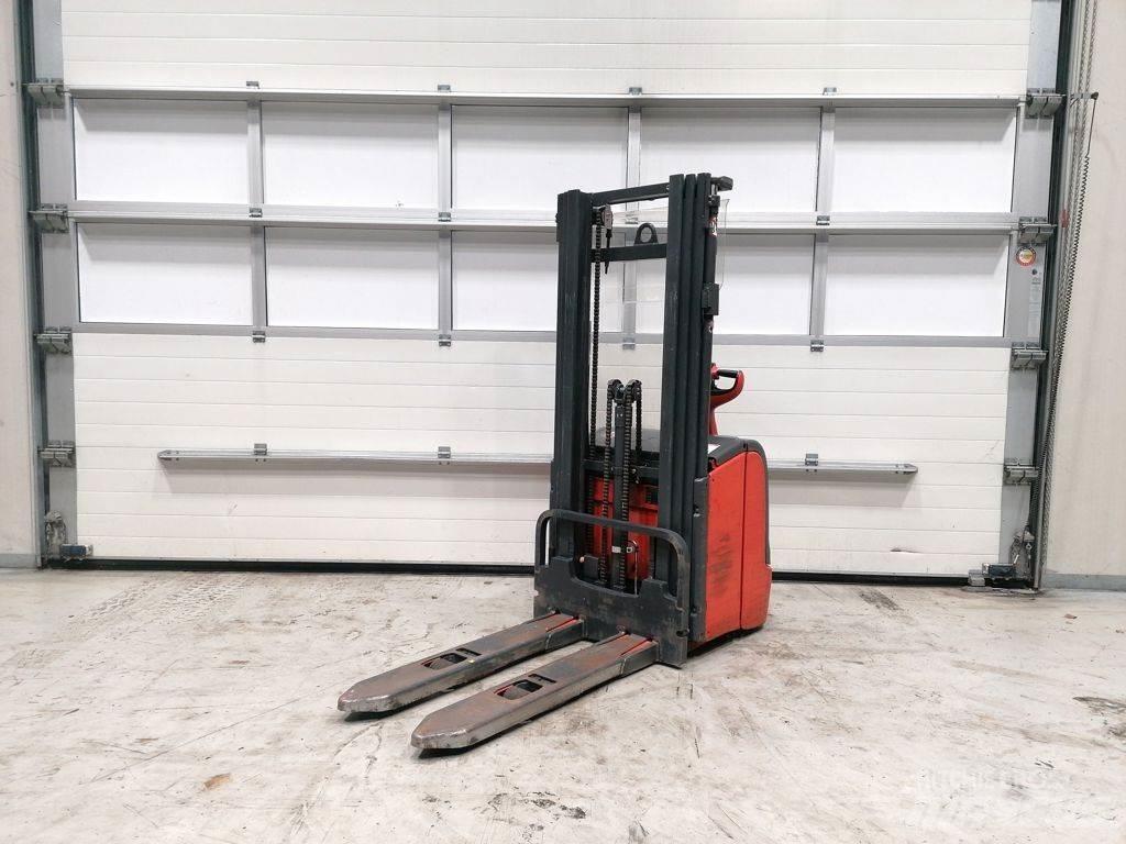 Linde L14 Колички високоповдигачи с теглич