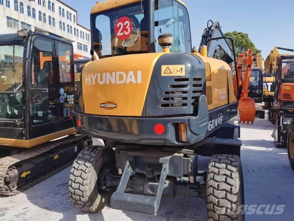 Hyundai Robex 60 W Колесни екскаватори