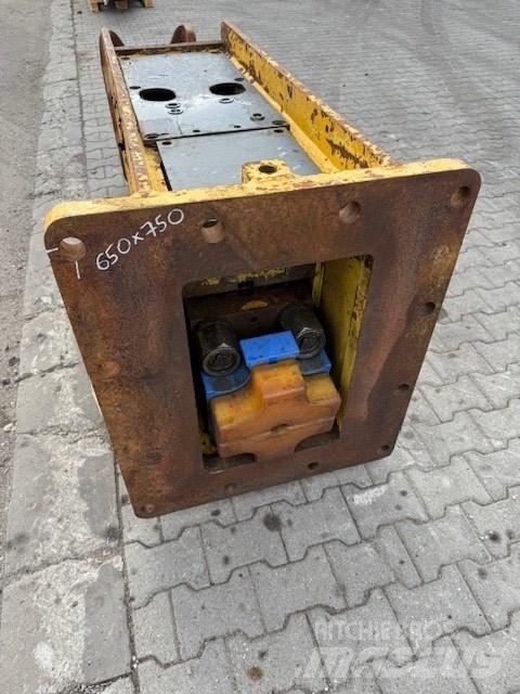 Soosan 140 Breaker Чукове/Раздробители
