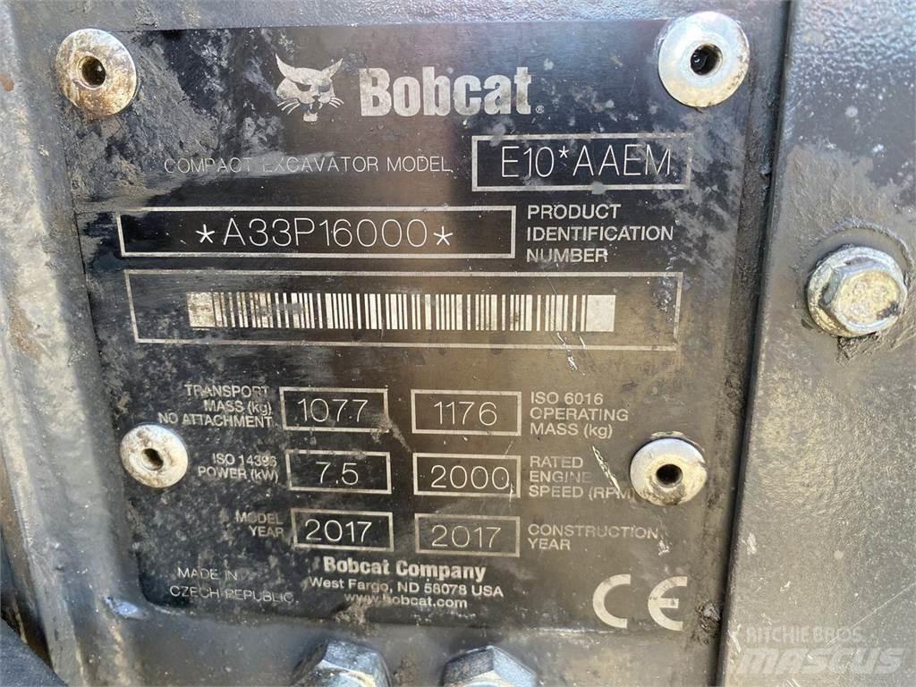 Bobcat E10 Колесни екскаватори
