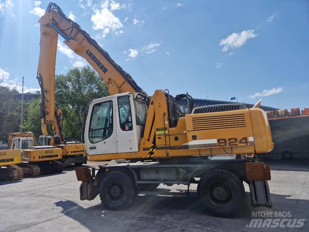 Liebherr A924C Оператори на отпадъци/индустрия
