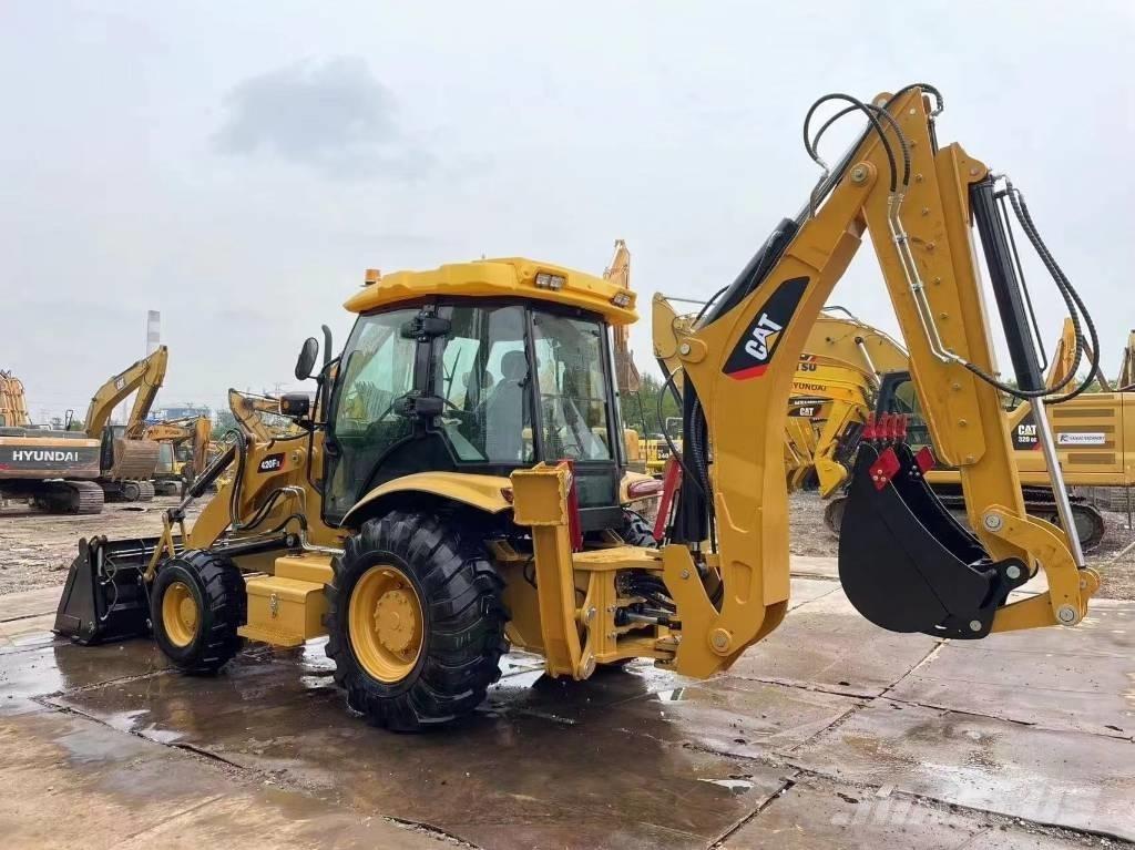 CAT 420 F Товарач със заден ексватор