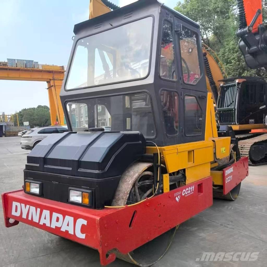 Dynapac CC 211 Еднобарабанни ролки
