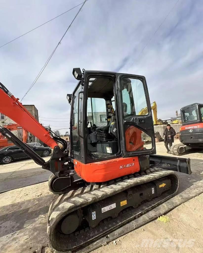 Kubota 163 Верижен екскаватор