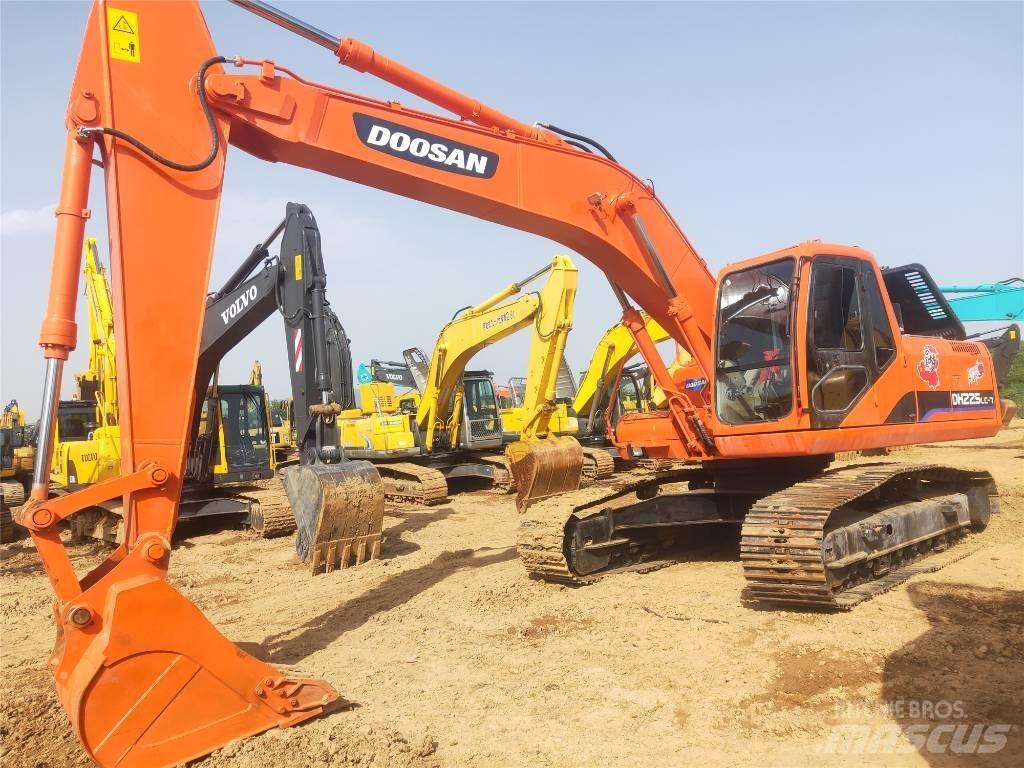 Doosan DH225LC-7 Верижен екскаватор