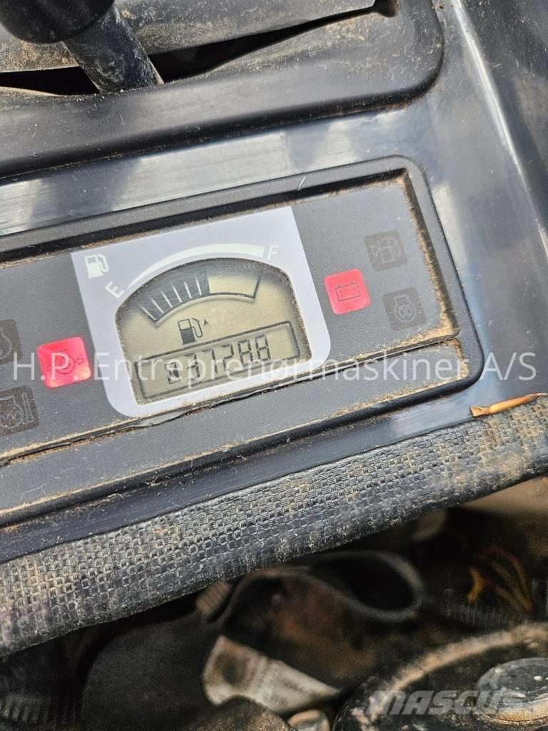 Hitachi ZX 26 U-6 CR Мини екскаватори < 7 т