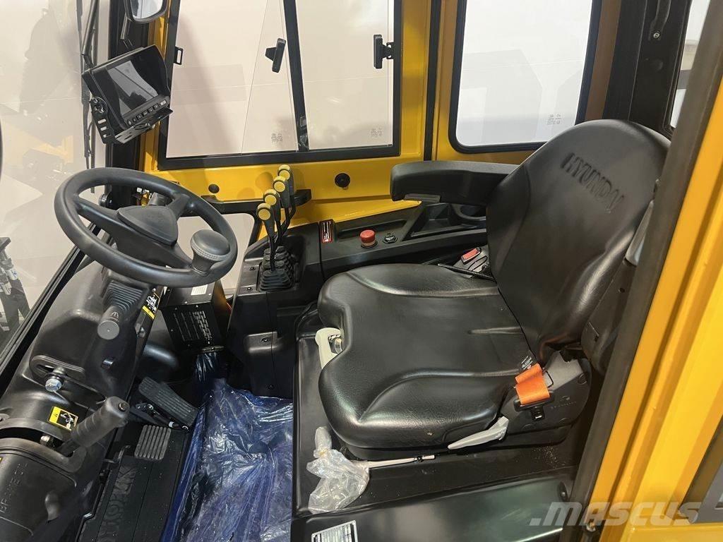 Hyundai 35BE-X Електрически вилични кари-повдигачи