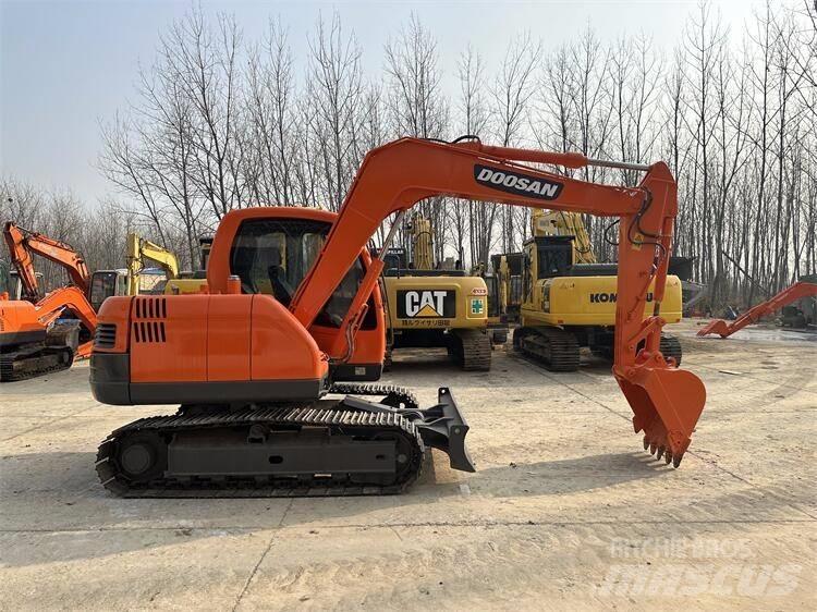 Doosan DX75 Мини екскаватори < 7 т