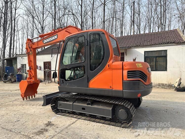 Doosan DX75 Мини екскаватори < 7 т