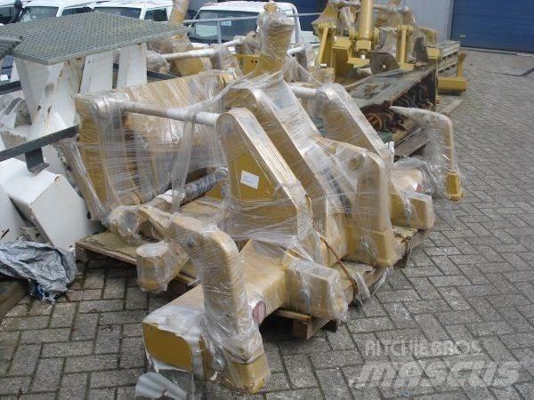 CAT 140M/160M Ripper Строителство - Други