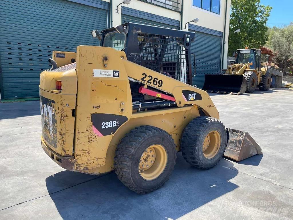 CAT 236 B Мини товарачи
