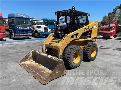 CAT 236 B Мини товарачи
