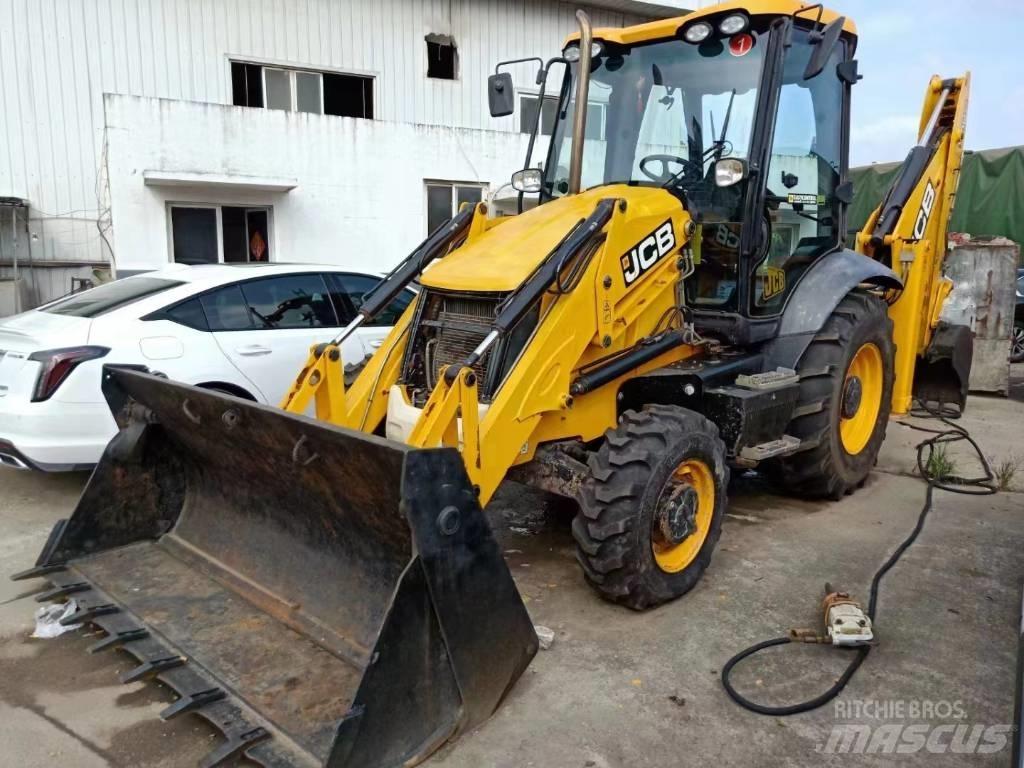 JCB 3 CX Товарач със заден ексватор