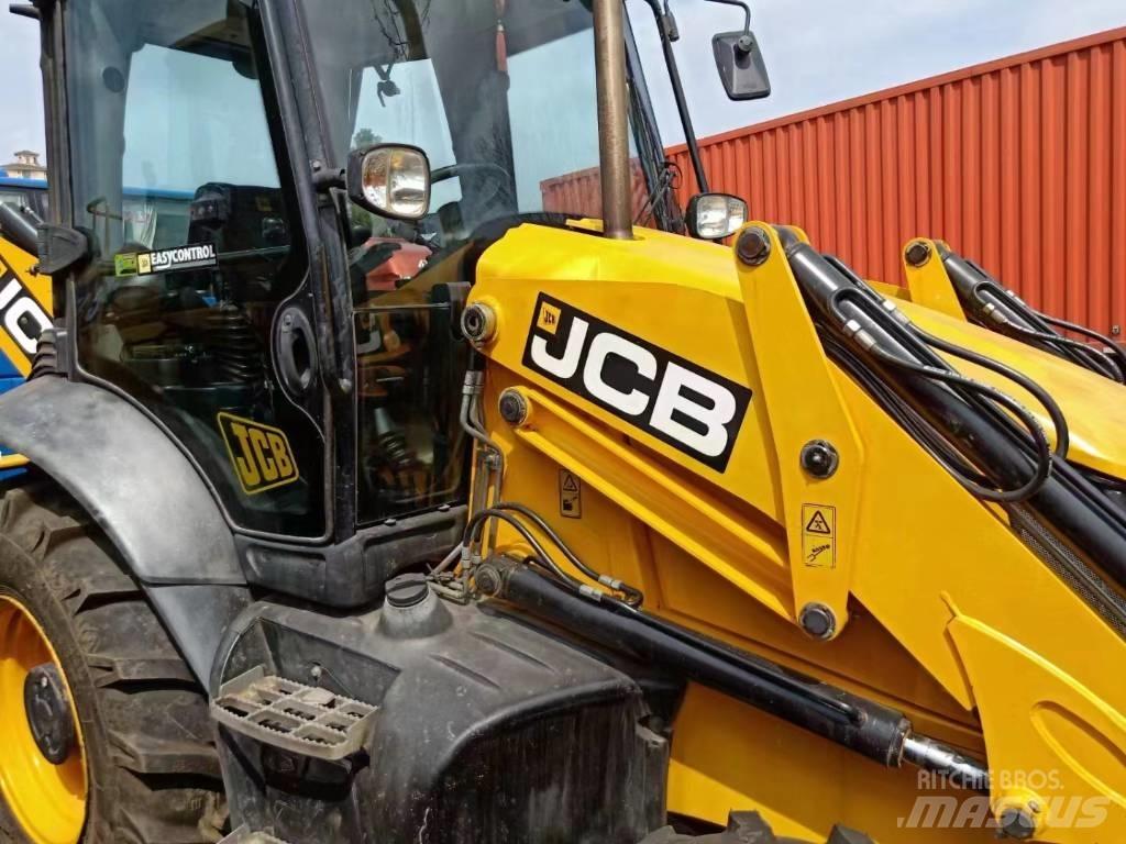 JCB 3 CX Товарач със заден ексватор