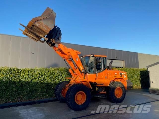Doosan DL 200 Колесни товарачи