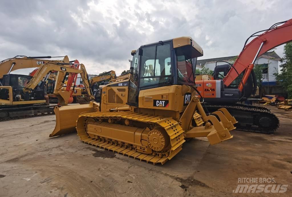 CAT D 5 K Верижни булдозери
