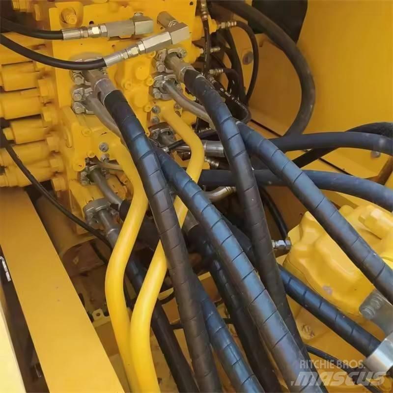 Komatsu PC 200 Верижен екскаватор