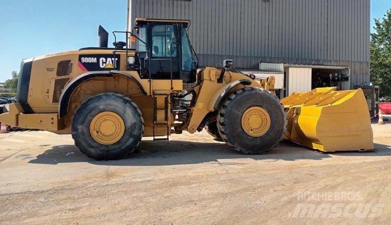 CAT 980 M Колесни товарачи