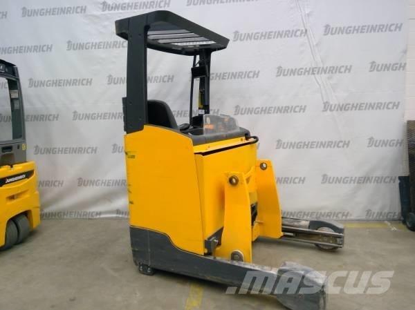 Jungheinrich ETV 214 Ретрак/ Високоповдигач с изместване на вилката напред