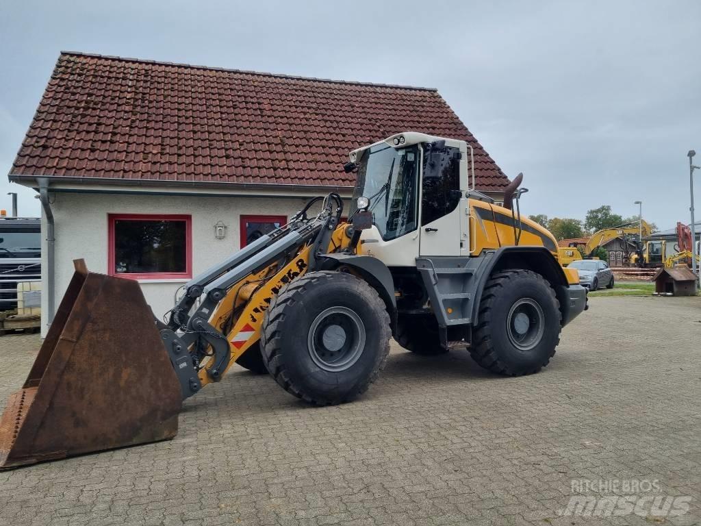 Liebherr L 526 Колесни товарачи
