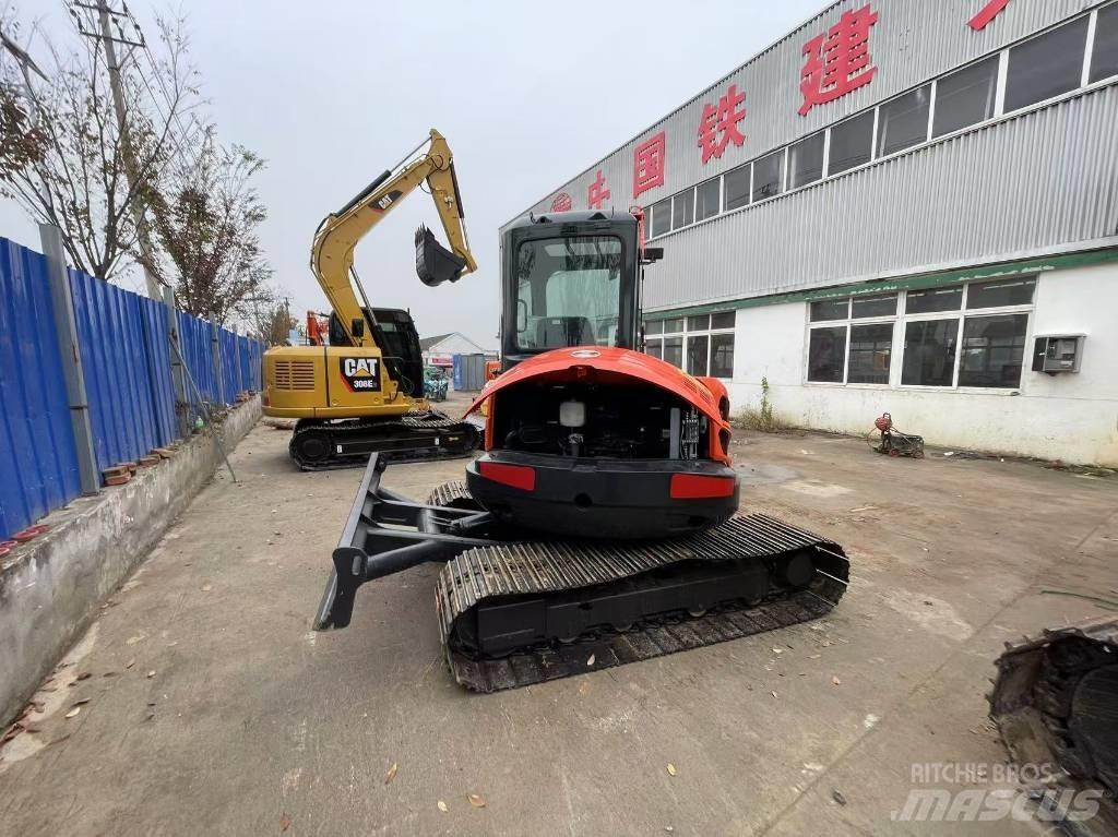 Kubota KX 163 Средни екскаватори 7т - 12т