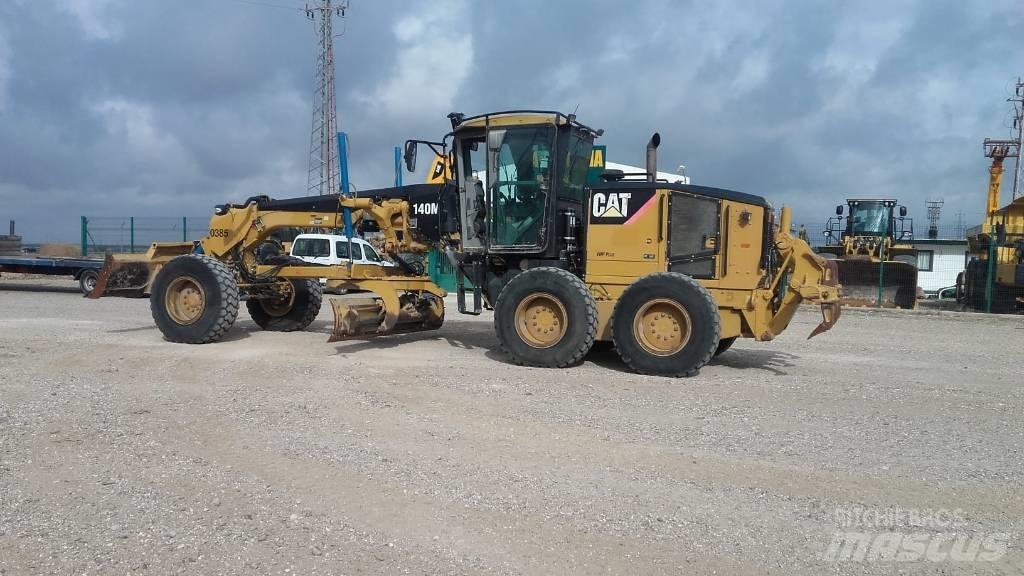 CAT 140 M Грейдери