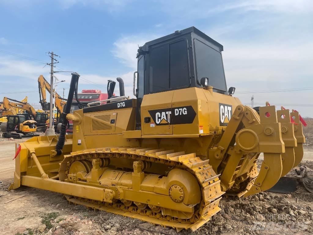 CAT D 7 G Верижни булдозери
