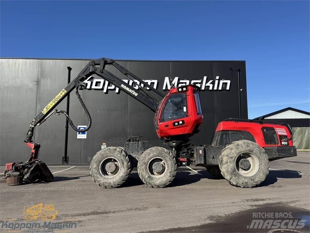 Komatsu 951 Харвестери