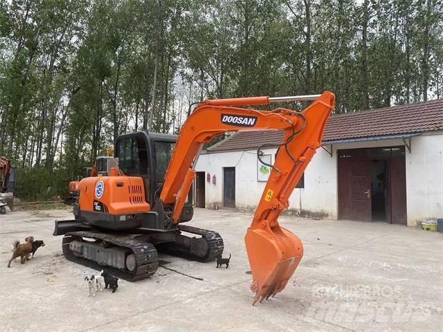 Doosan DX60 Мини екскаватори < 7 т