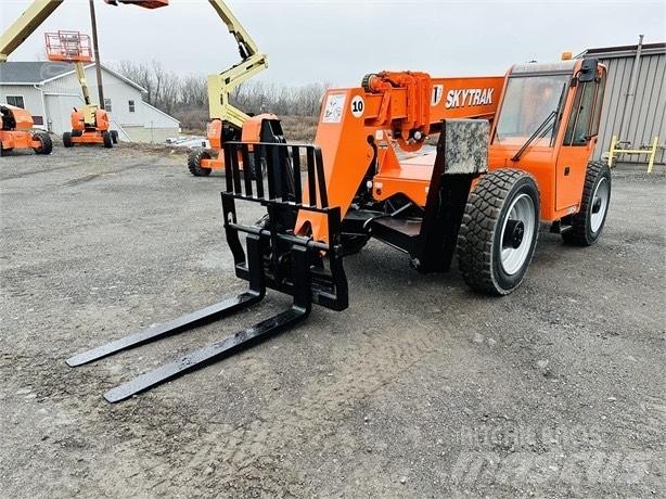 SkyTrak 10054 Телескопични товарачи
