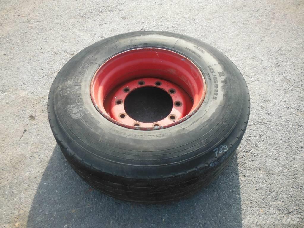 Michelin 385/65R22.5 Колелета/Гуми