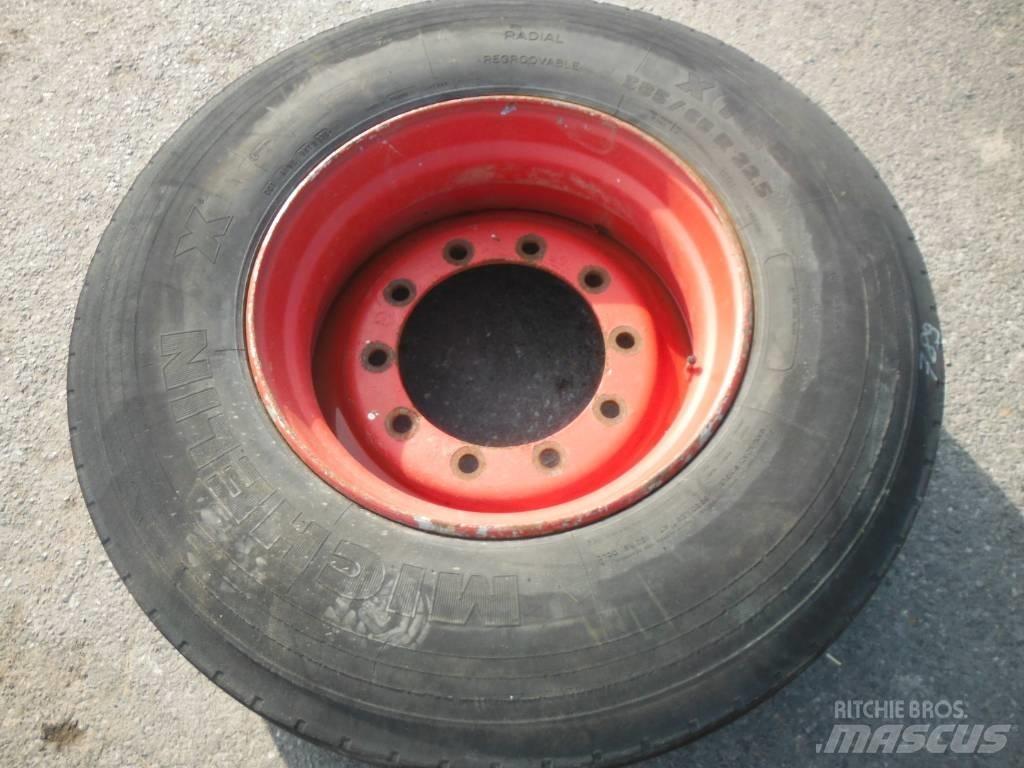 Michelin 385/65R22.5 Колелета/Гуми