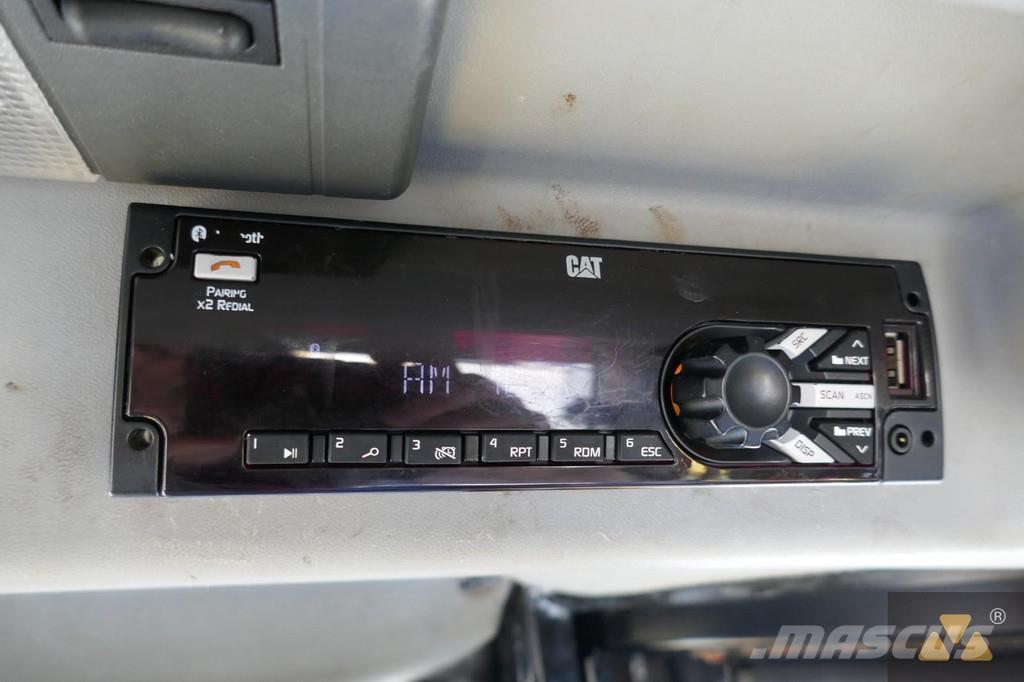 CAT D9T Верижни булдозери
